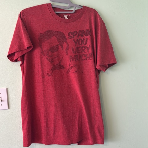 Ace Ventura Spank You Very Much! Two-Tone Red Graphic Print T-Shirt. - Picture 9 of 9